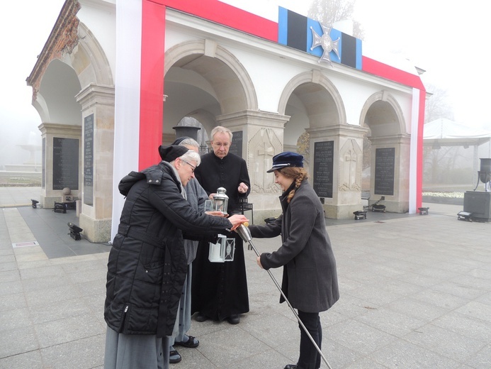 Odsłonięcie pomnika dr. Antoniego Troczewskiego