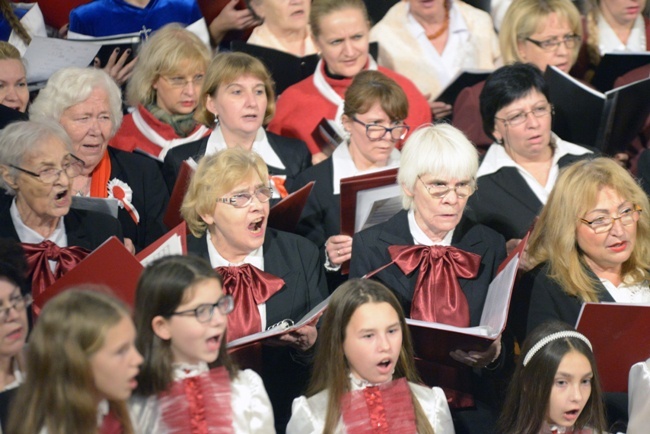 Patriotyczny koncert chórów polonijnych