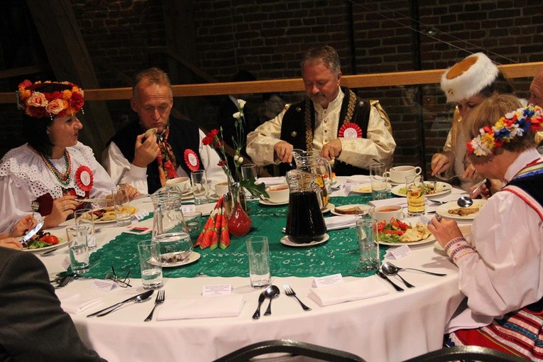 VIII Niepodległościowy Bal Bezalkoholowy