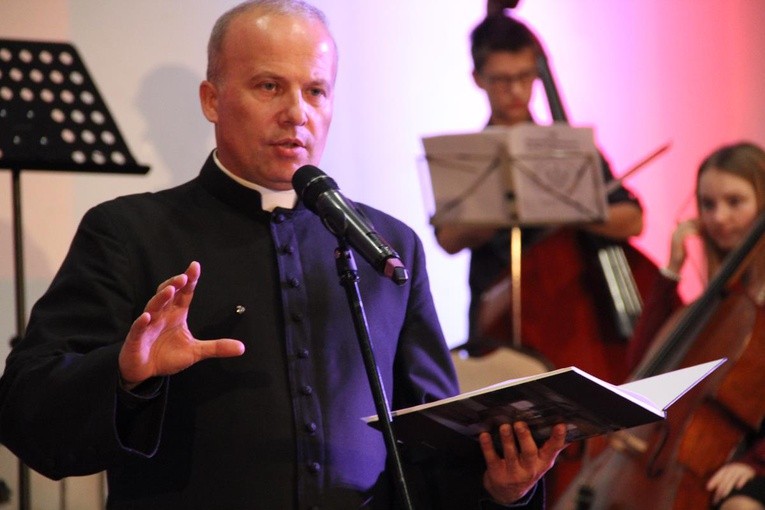 VIII Niepodległościowy Bal Bezalkoholowy