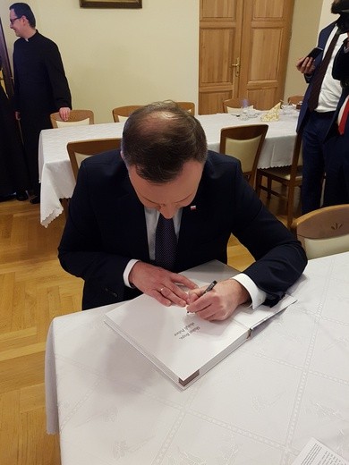 Poznawali kler niepodległości