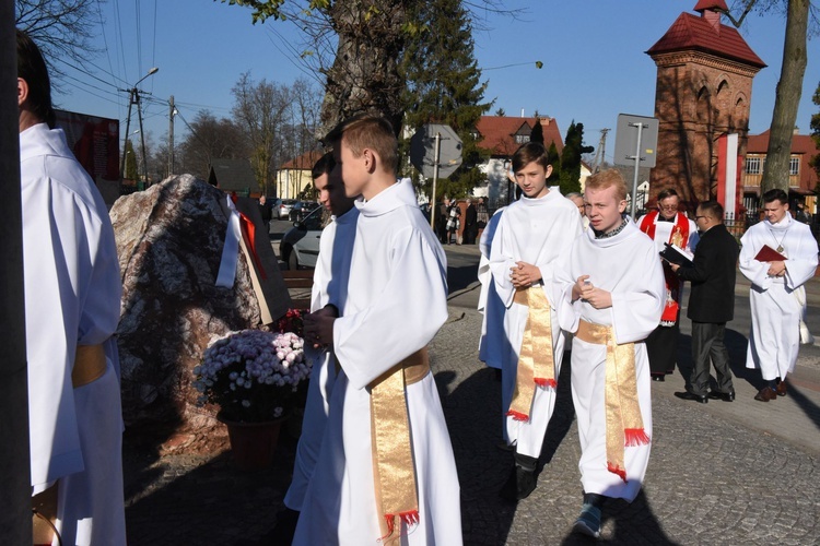 Niepodległej - Bucze