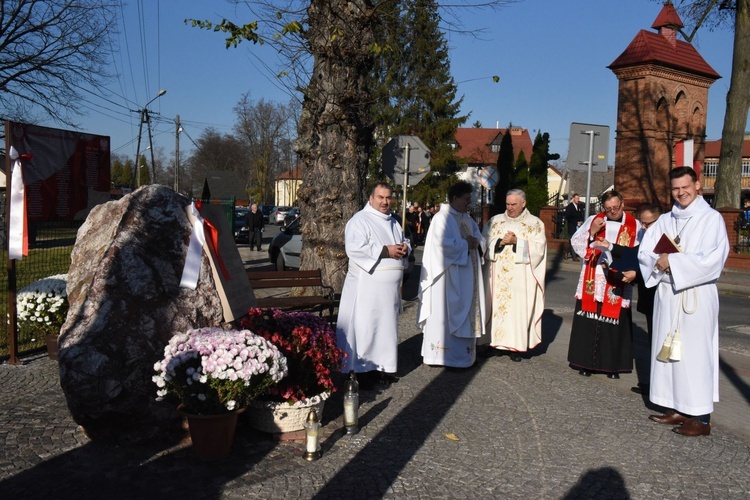 Niepodległej - Bucze