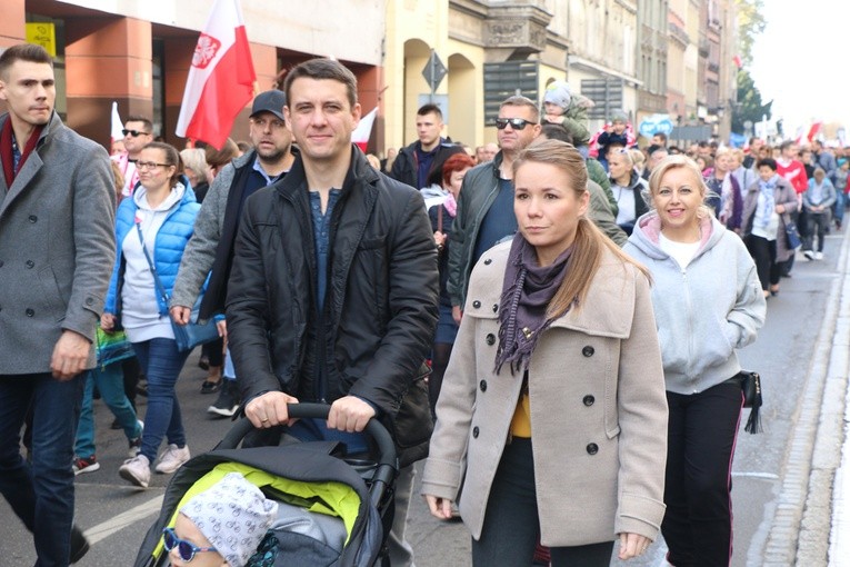 Radosna Parada Niepodległości cz.1