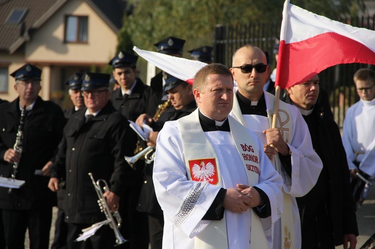 Odsłonięcie pomnika Niepodległości w Jodłowej