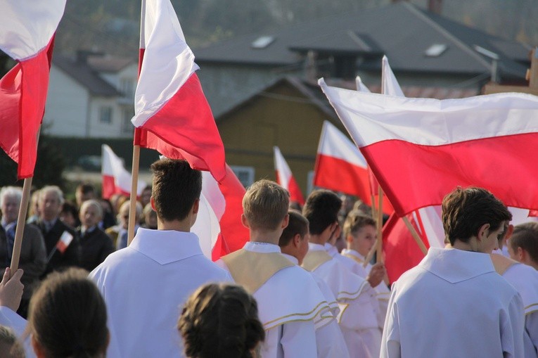 Odsłonięcie pomnika Niepodległości w Jodłowej
