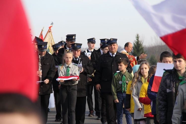 Odsłonięcie pomnika Niepodległości w Jodłowej