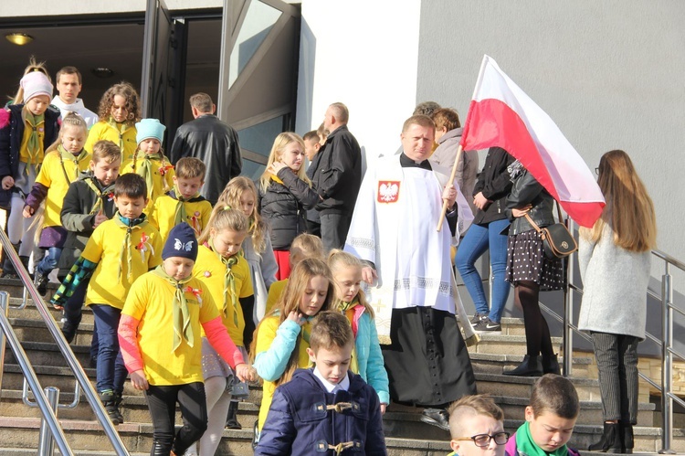 Odsłonięcie pomnika Niepodległości w Jodłowej