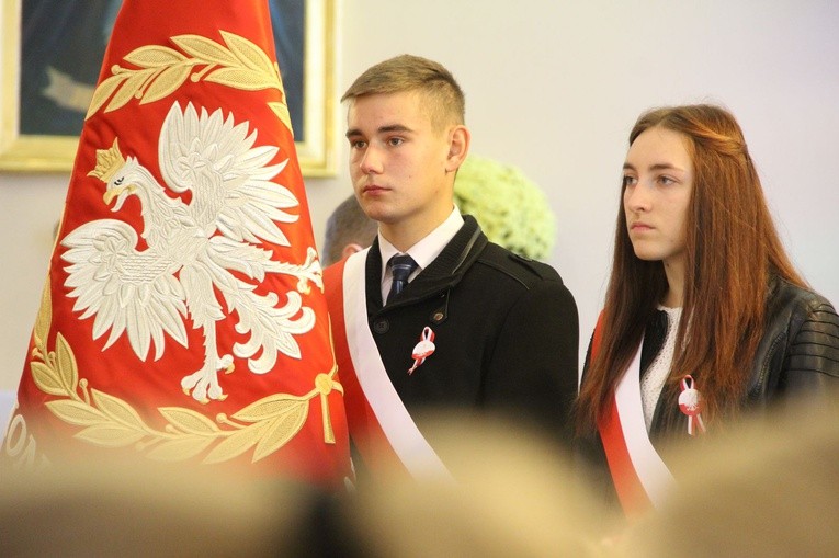 Odsłonięcie pomnika Niepodległości w Jodłowej