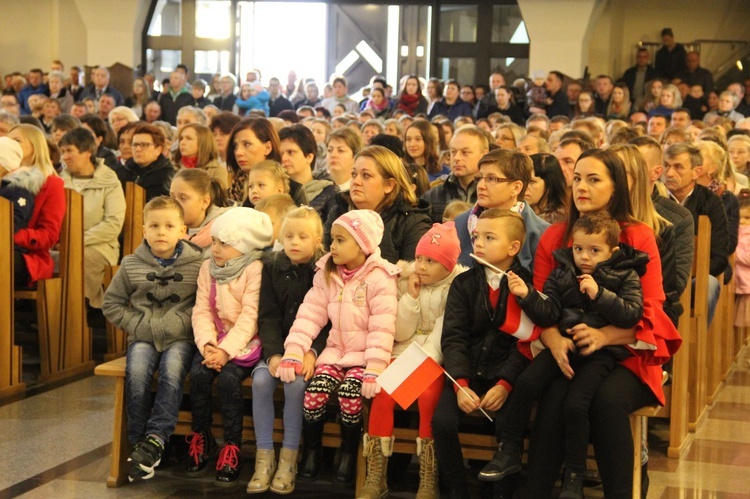 Odsłonięcie pomnika Niepodległości w Jodłowej