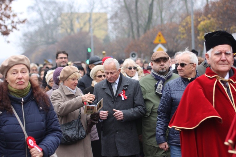 Uroczystości ku czci św. Wiktorii w Łowiczu - procesja