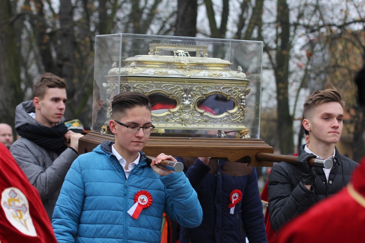 Uroczystości ku czci św. Wiktorii w Łowiczu - procesja