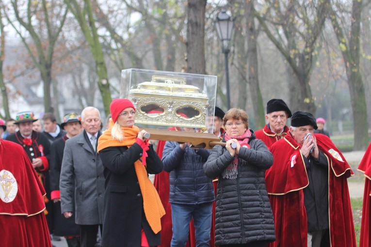 Uroczystości ku czci św. Wiktorii w Łowiczu - procesja
