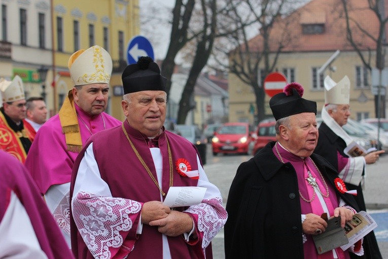 Uroczystości ku czci św. Wiktorii w Łowiczu - procesja