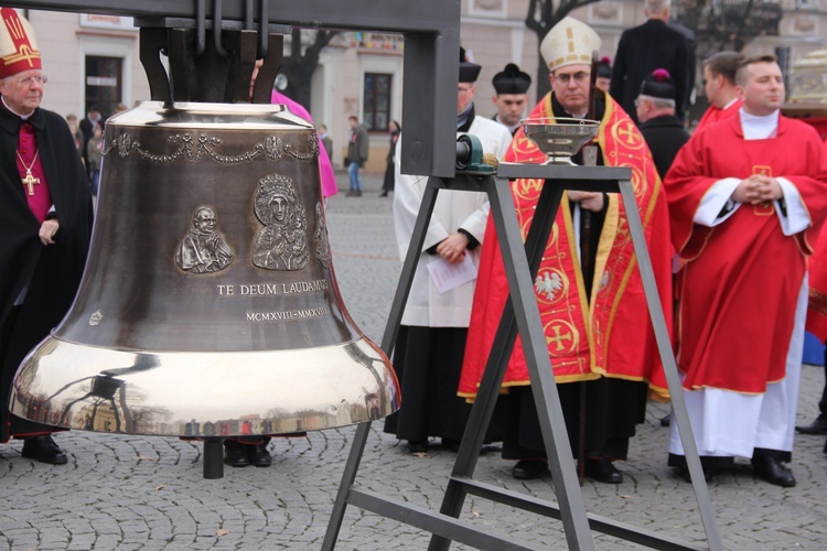 Uroczystości ku czci św. Wiktorii w Łowiczu - procesja