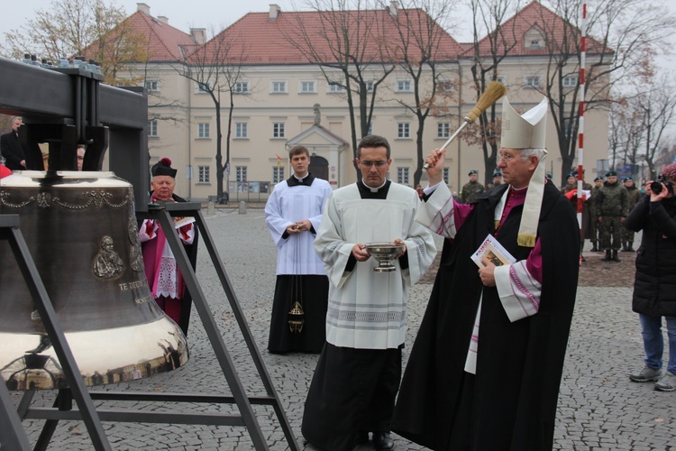 Uroczystości ku czci św. Wiktorii w Łowiczu - procesja