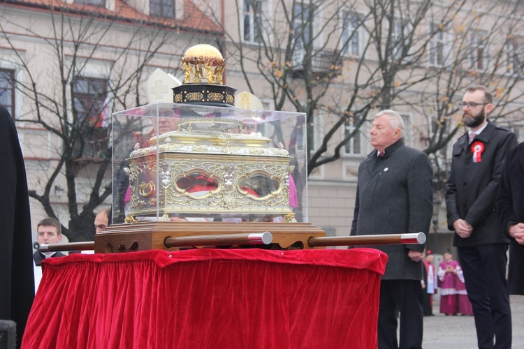 Uroczystości ku czci św. Wiktorii w Łowiczu - procesja