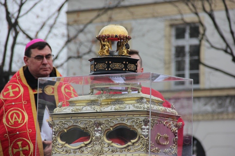 Uroczystości ku czci św. Wiktorii w Łowiczu - procesja