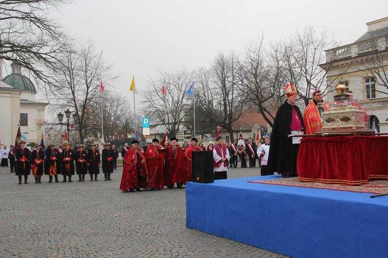 Uroczystości ku czci św. Wiktorii w Łowiczu - procesja