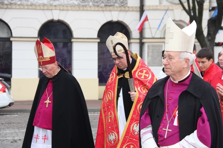 Uroczystości ku czci św. Wiktorii w Łowiczu - procesja