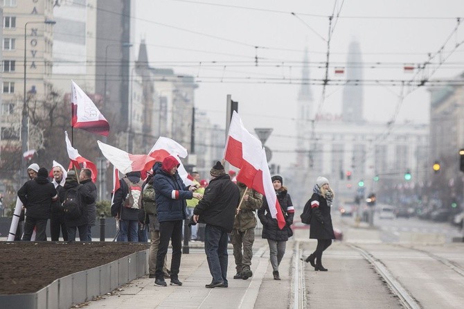 Czerwona łuna nad Warszawą, czyli IX Marsz Niepodległości