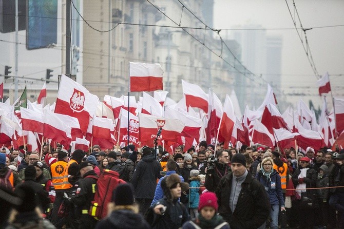 Czerwona łuna nad Warszawą, czyli IX Marsz Niepodległości