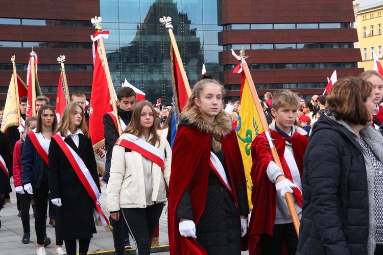 Radosna Parada Niepodległości cz. 5 (na pl. Wolności)