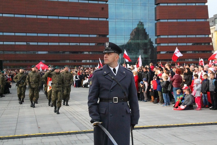 Radosna Parada Niepodległości cz. 5 (na pl. Wolności)