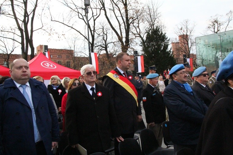 Radosna Parada Niepodległości cz. 5 (na pl. Wolności)