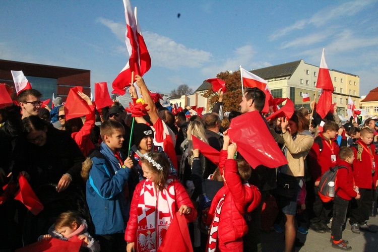 Radosna Parada Niepodległości cz. 5 (na pl. Wolności)