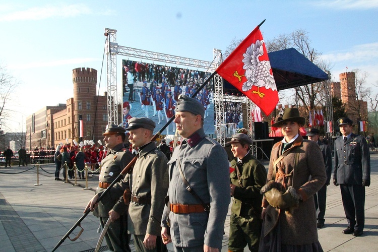 Radosna Parada Niepodległości cz. 5 (na pl. Wolności)