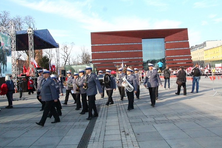 Radosna Parada Niepodległości cz. 5 (na pl. Wolności)