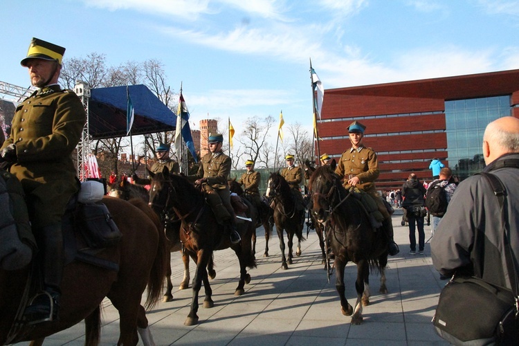 Radosna Parada Niepodległości cz. 5 (na pl. Wolności)