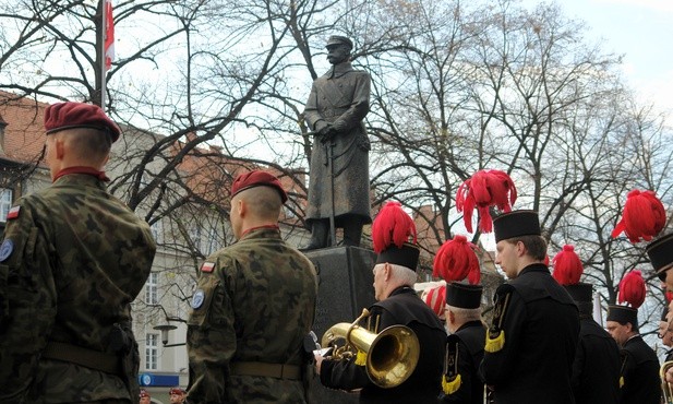 Polska jest dzisiaj silna ich siłą