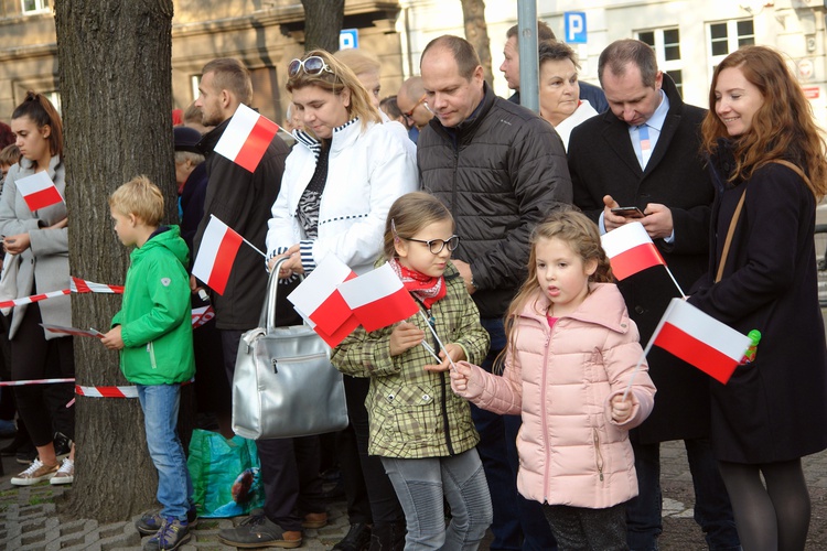 Uroczystości pod pomnikiem Piłsudskiego  