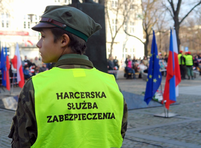 Uroczystości pod pomnikiem Piłsudskiego  