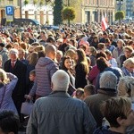 Bielszczanie odśpiewali hymn na placu Ratuszowym