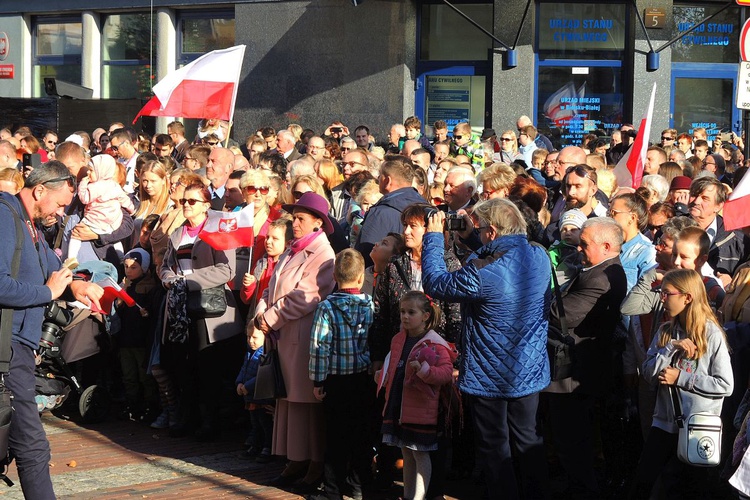 Bielszczanie odśpiewali hymn na placu Ratuszowym