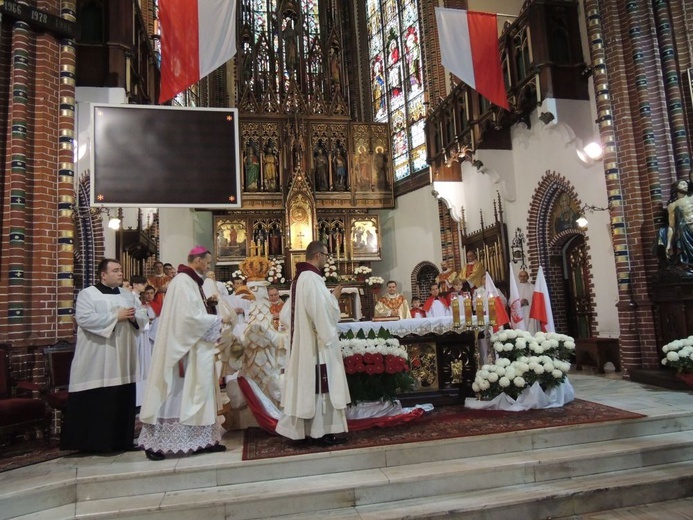 Obchody 100. rocznicy odzyskania niepodległości przez Polskę w Wałbrzychu cz. 02