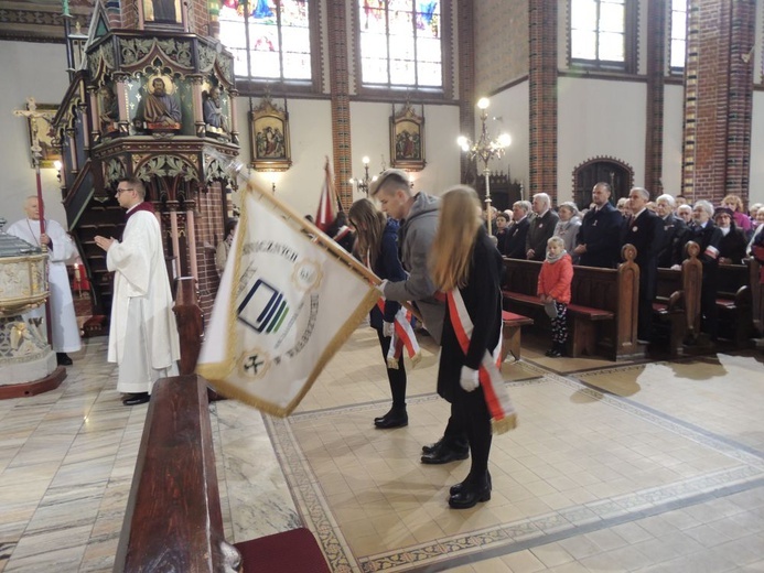 Obchody 100. rocznicy odzyskania niepodległości przez Polskę w Wałbrzychu cz. 02