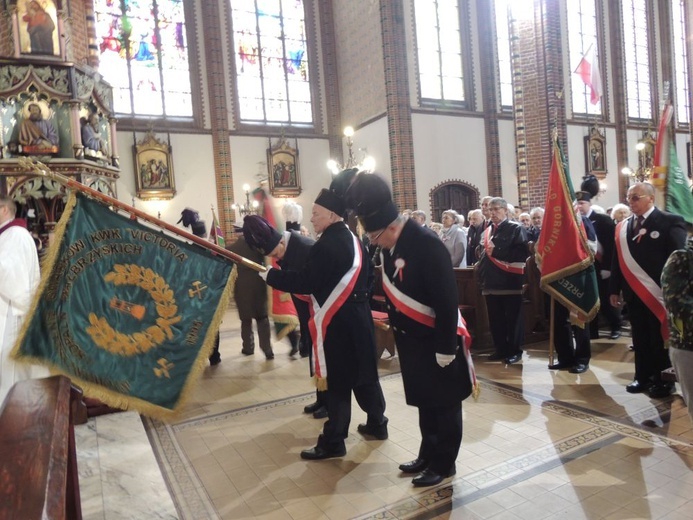 Obchody 100. rocznicy odzyskania niepodległości przez Polskę w Wałbrzychu cz. 02