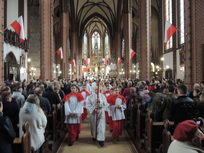 Obchody 100. rocznicy odzyskania niepodległości przez Polskę w Wałbrzychu cz. 02