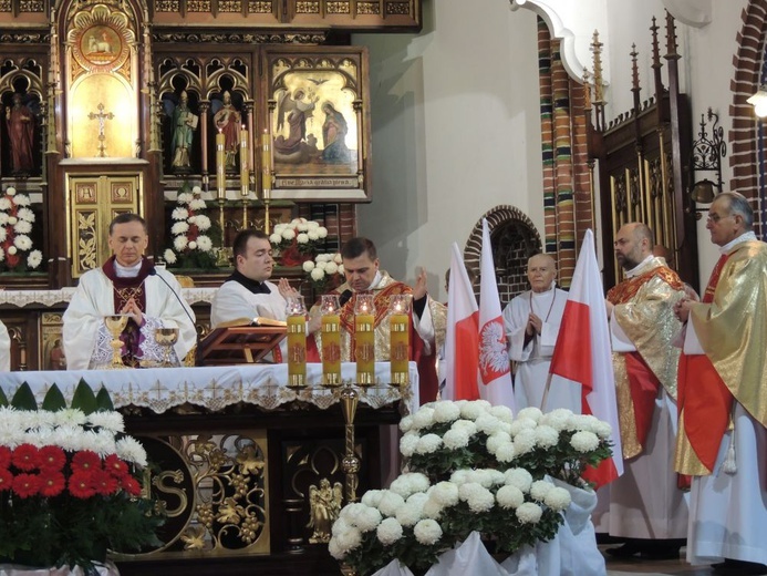 Obchody 100. rocznicy odzyskania niepodległości przez Polskę w Wałbrzychu cz. 02