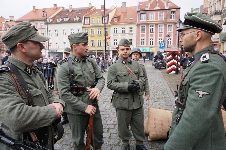 Obchody 100. rocznicy odzyskania niepodległości przez Polskę w Wałbrzychu cz. 01