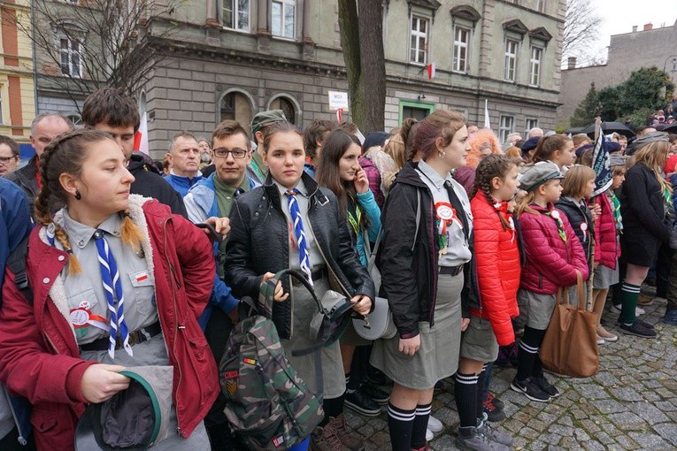 Obchody 100. rocznicy odzyskania niepodległości przez Polskę w Wałbrzychu cz. 01