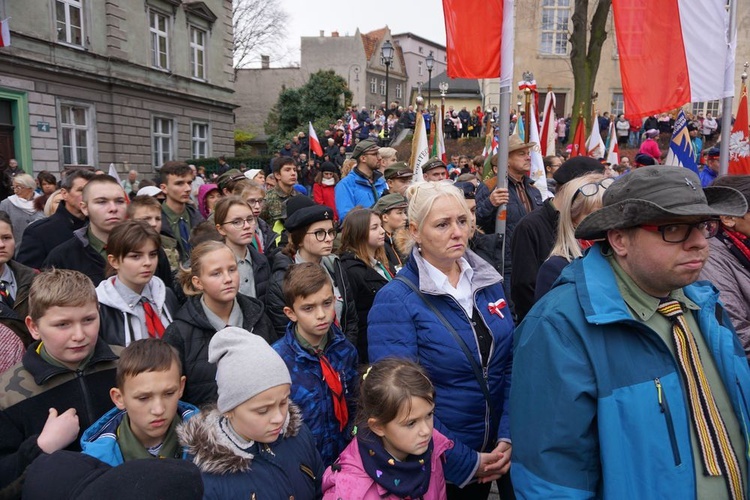 Obchody 100. rocznicy odzyskania niepodległości przez Polskę w Wałbrzychu cz. 01