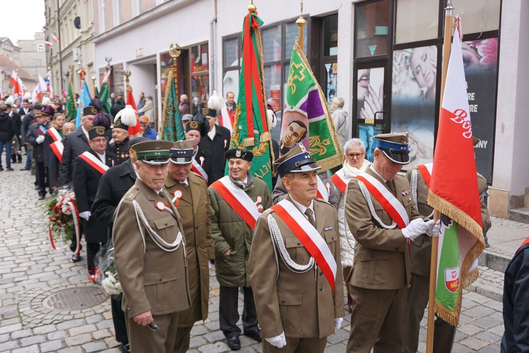 Obchody 100. rocznicy odzyskania niepodległości przez Polskę w Wałbrzychu cz. 01