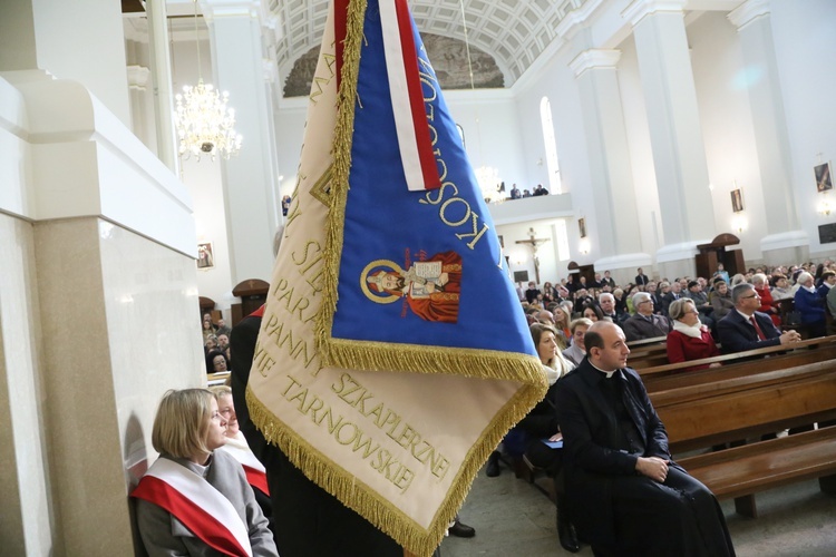 Tablica pamiątkowa w Dąbrowie Tarnowskiej