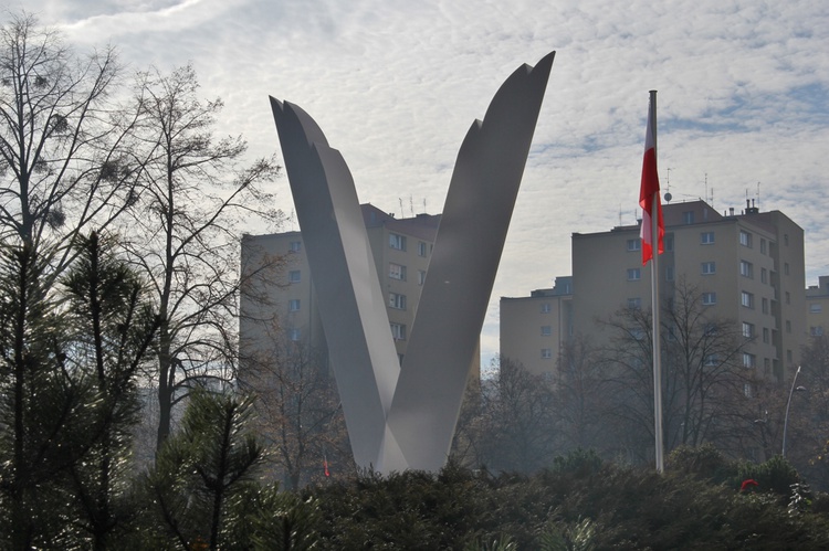 Pomniki niepodległości Polski w Tychach i Mszanie