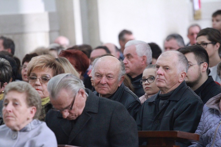 Tablica pamiątkowa w Dąbrowie Tarnowskiej